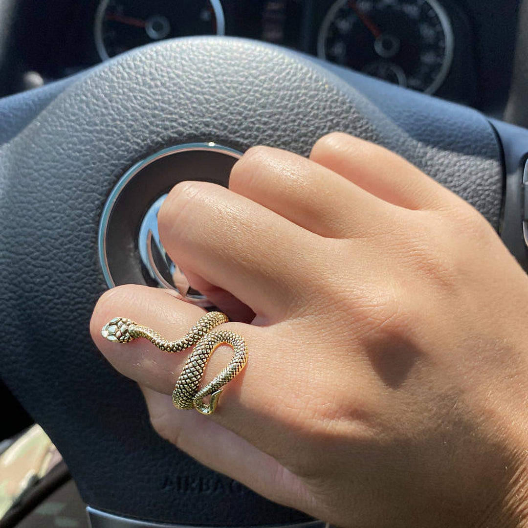 ENERGY STYLE SNAKE RING