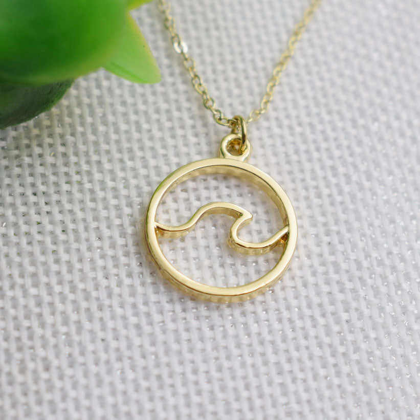 Beach Wave Necklace - Surf Sun Sea