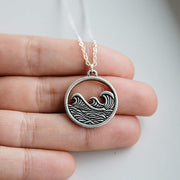 Round Wave Necklace