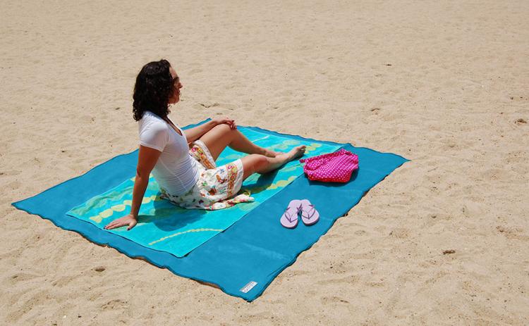 Sand Absorbing Beach Mat - Surf Sun Sea